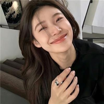 盛开的女人海报